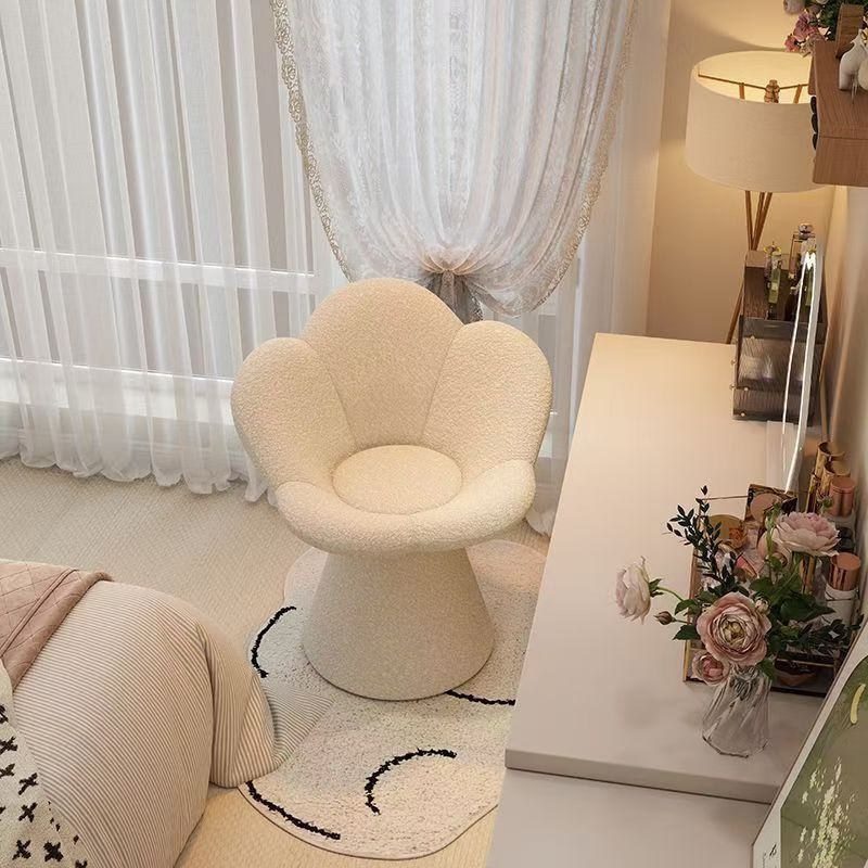 Chaise de maquillage pivotante - Furniture Lighting & Decor Magazine avis et prix